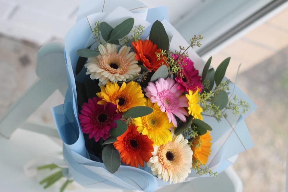 Букет цветов из: Герберы в Кубе