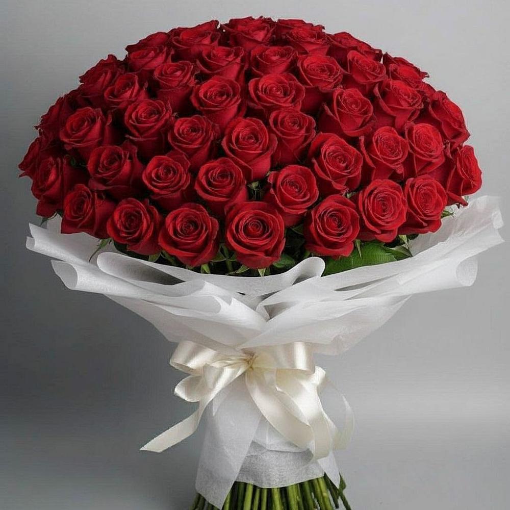 Букет 101 Красная роза Блэк Мэджик в Кубе