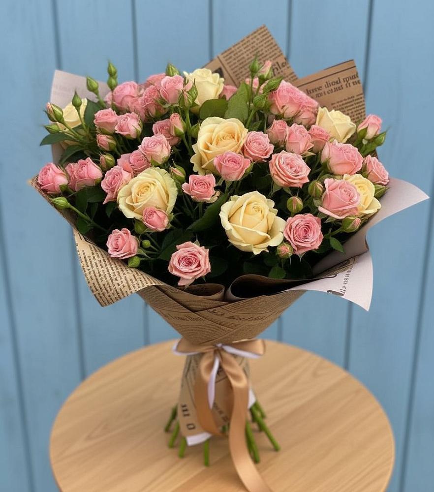 Букет цветов из: Розы в Кубе