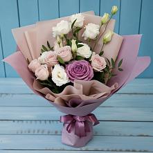 Букет цветов из:  Розы и Лизиантусы #REPLACE_PRED# Кубе