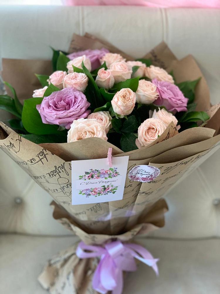 Букет цветов из: Розы в Кубе