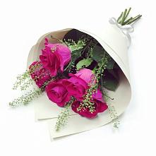 Букет цветов из:  Розы в Кубе