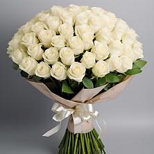 Букет 101 беля роза Белоснежка в Кубе
