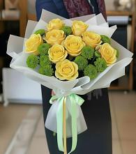 Букет цветов из:  Хризантемы и Розы в Кубе