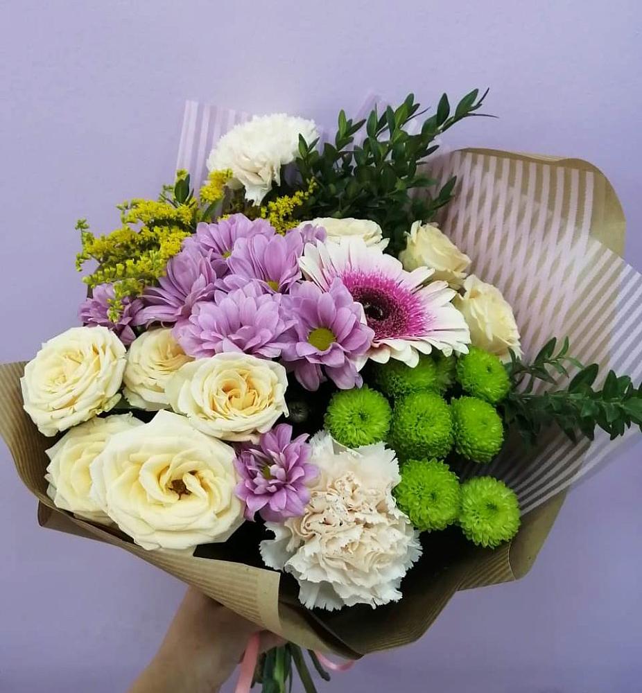 Букет цветов из: Хризантемы, Розы, Гвоздики и Герберы в Кубе