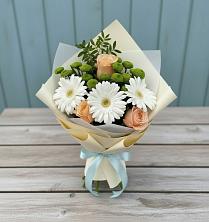 Букет цветов из:  Герберы, Розы и Хризантемы в Кубе