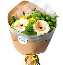 Букет герберы и розы в Кубе Букет цветов из: Герберы, Розы и Хризантемы в Кубе