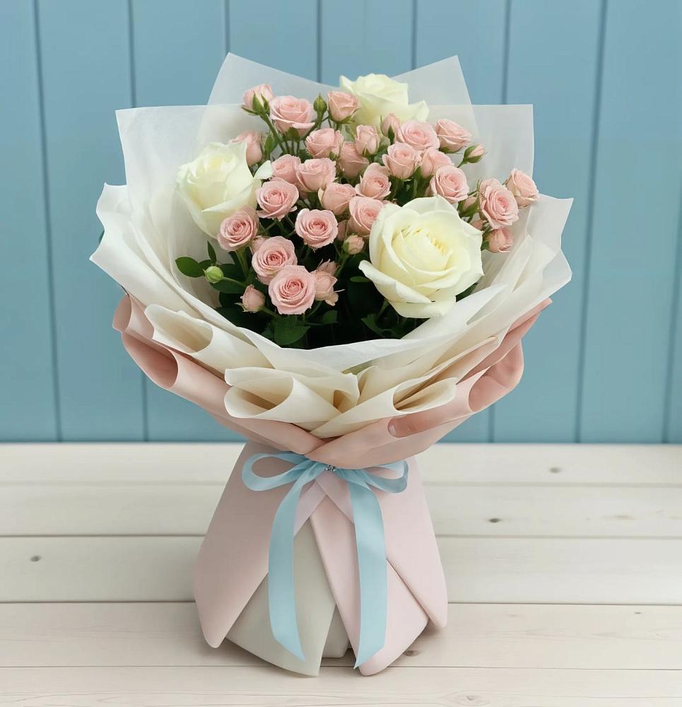 Букет цветов из: Розы в Кубе