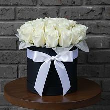 Цветочная композиция из Розы в шляпной коробке #REPLACE_PRED# Кубе